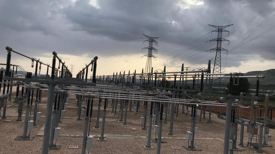 La subestación eléctrica de Beneixama no recibirá la energía de la nueva planta solar proyectada en el Alto Vinalopó.