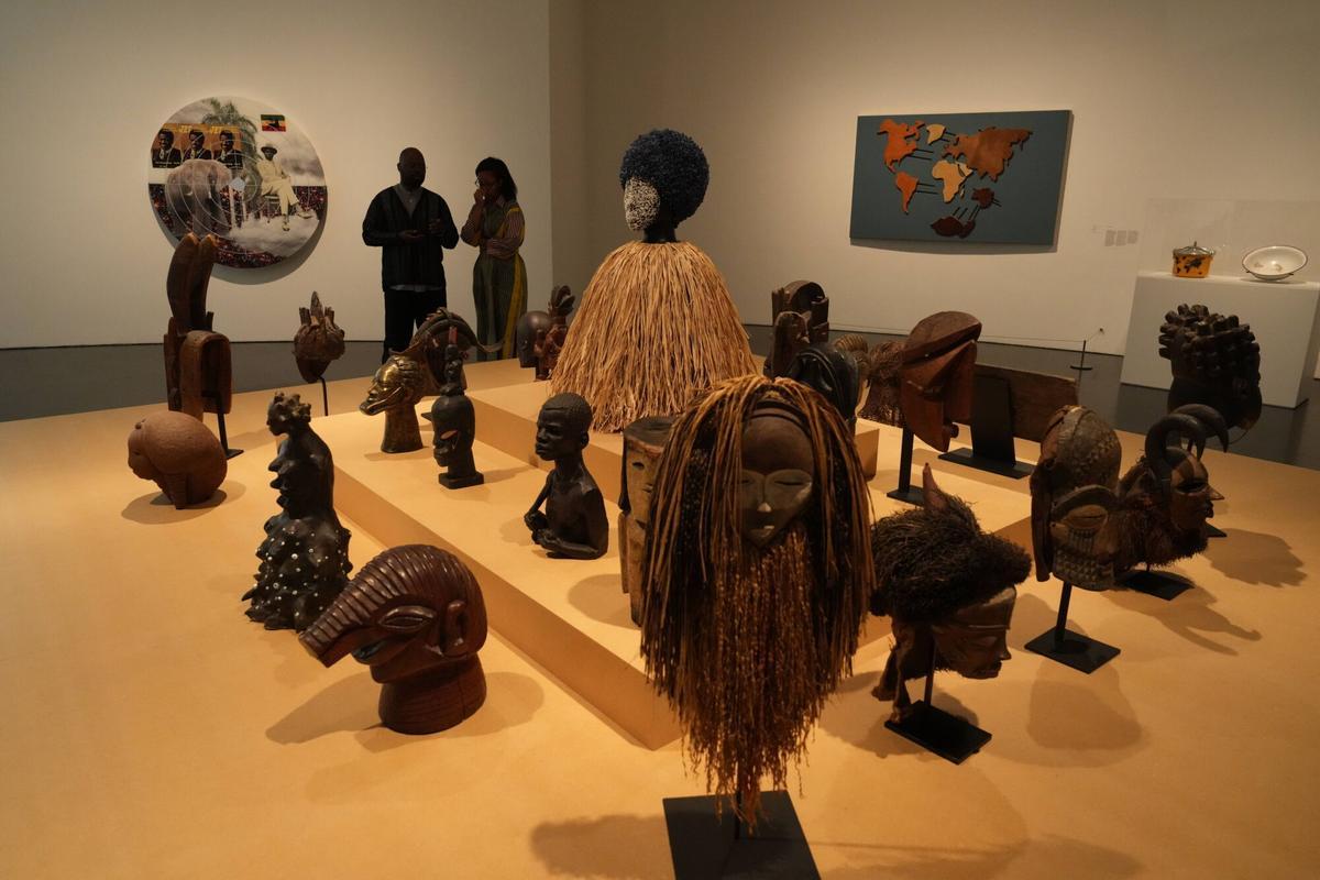 Presentación de 'Proyectar un planeta negro. El arte y la cultura de Panáfrica' en el MACBA, primera gran exposición del 30 aniversario del museo