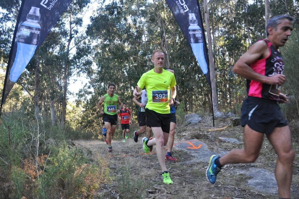 Roberto Riobó y Beatriz Fernández triunfan en la media maratón de la Costa da Vela