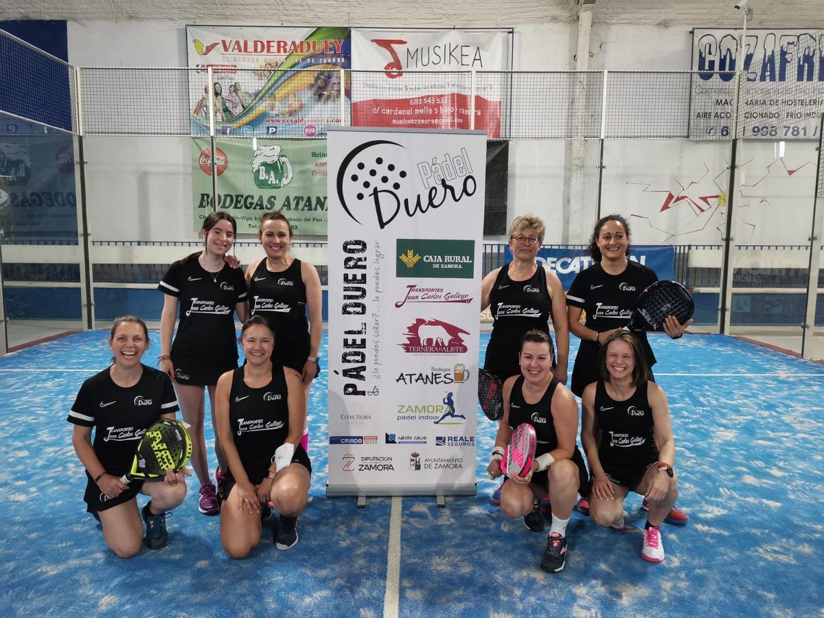 Formación del equipo Pádel Duero Transportes Juan Carlos Gallego.