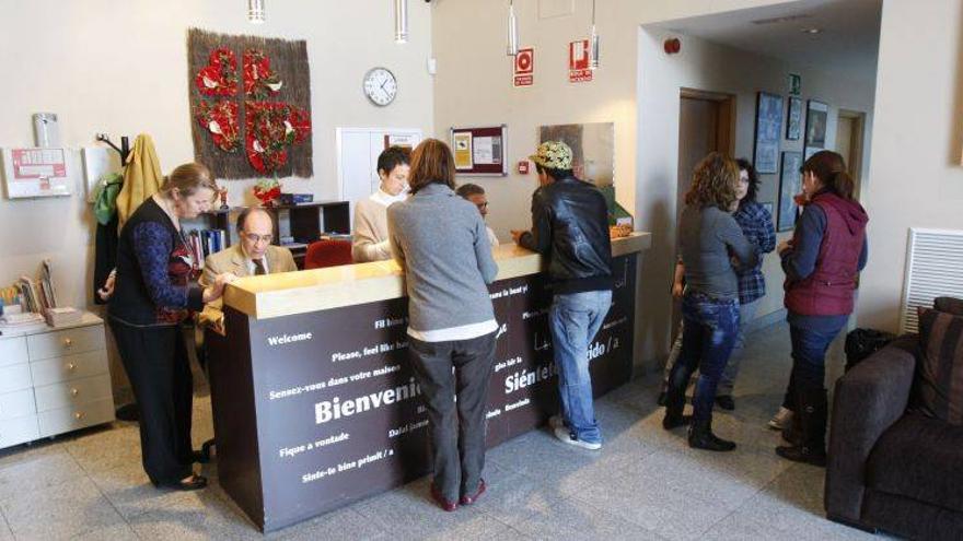 Dueso activa un plan para reducir un 25% la espera en los servicios sociales