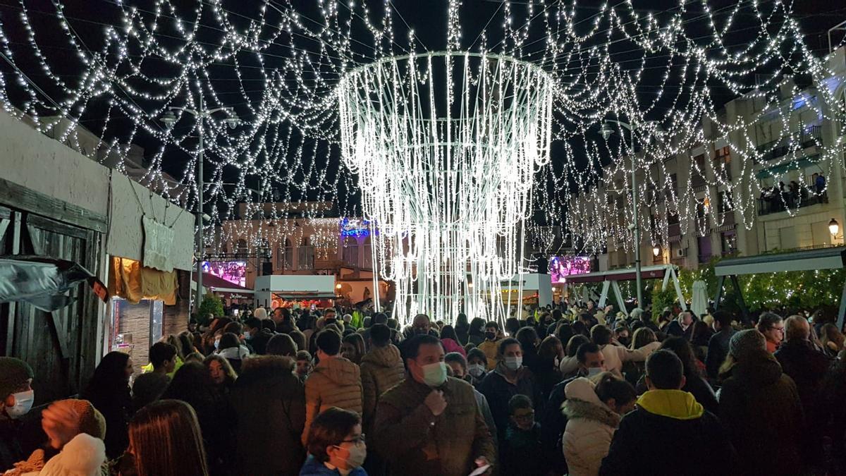 Navidad en Córdoba | Los grandes municipios de Córdoba se visten de Navidad  de cara al puente festivo