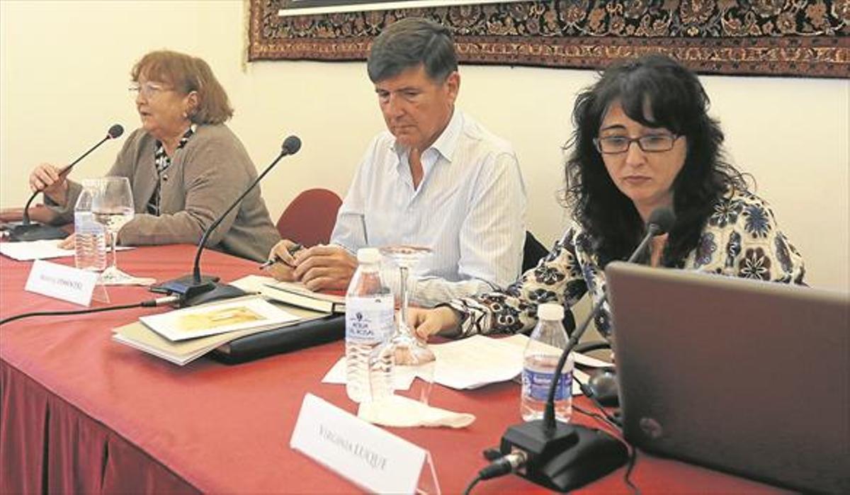 Virginia Luque da a conocer su libro ‘El legado de A-Ándalus’