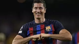 Lewandowski: "Espero poder jugar con Messi la próxima temporada"