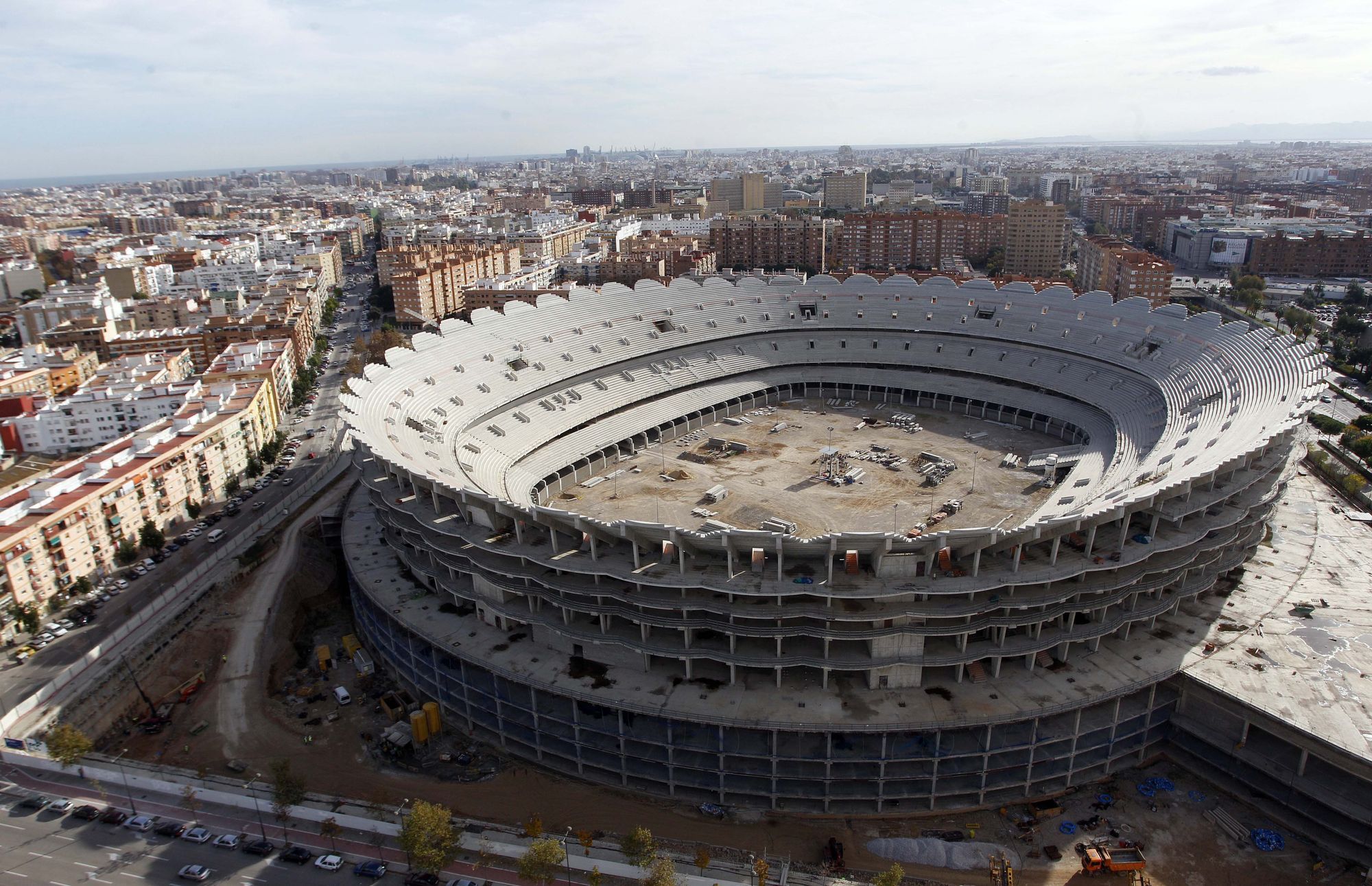 13 años de obras paradas en el nuevo Mestalla