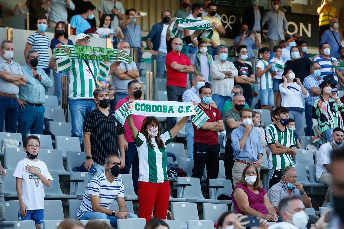 La grada de El Arcángel en el Córdoba CF-Antequera