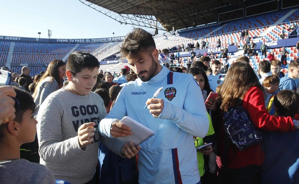 Un millar de granotas, con el Levante por Reyes