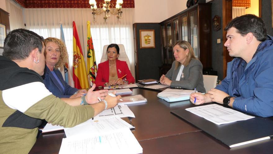 La alcaldesa de Mos concluyó el Presupuesto 2024 con los ediles de Facenda e Bo Goberno. |   // D.P.