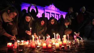 Concentración contra el maltrato a las mujeres en la plaza de Sant Jaume, el pasado 25 de noviembre.