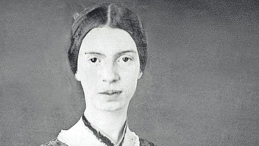 Emily Dickinson, le ganó la muerte pero no el olvido