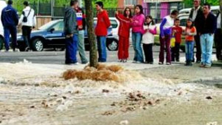 La región pierde un 25% menos de agua por fugas que en 2006