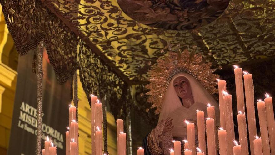 Vídeo | Salida de la Virgen de las Aguas de la Capilla del Museo