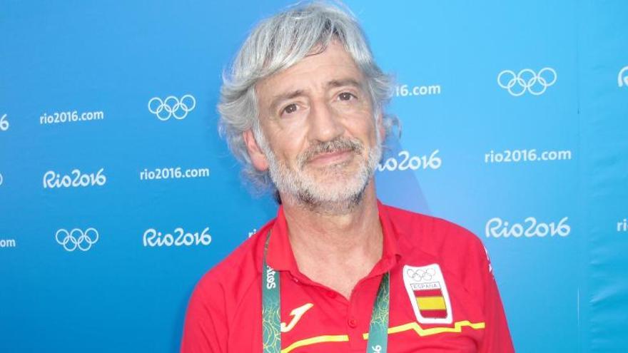 Albert Estiarte: «Anem de la vila dels esportistes a la piscina, però sí que es percep molta misèria»