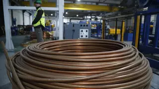 Córdoba es la provincia de Andalucía donde más cae el desempleo en la industria en el primer semestre