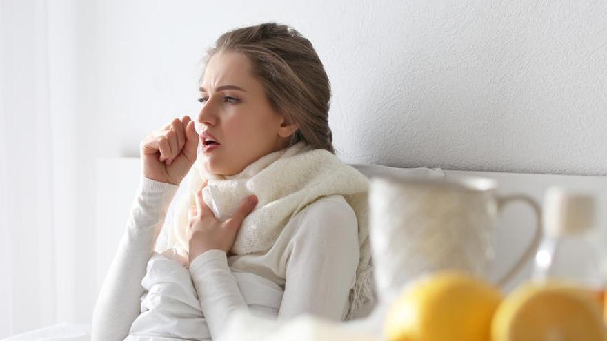 Cinc remeis casolans per a alleujar la tos