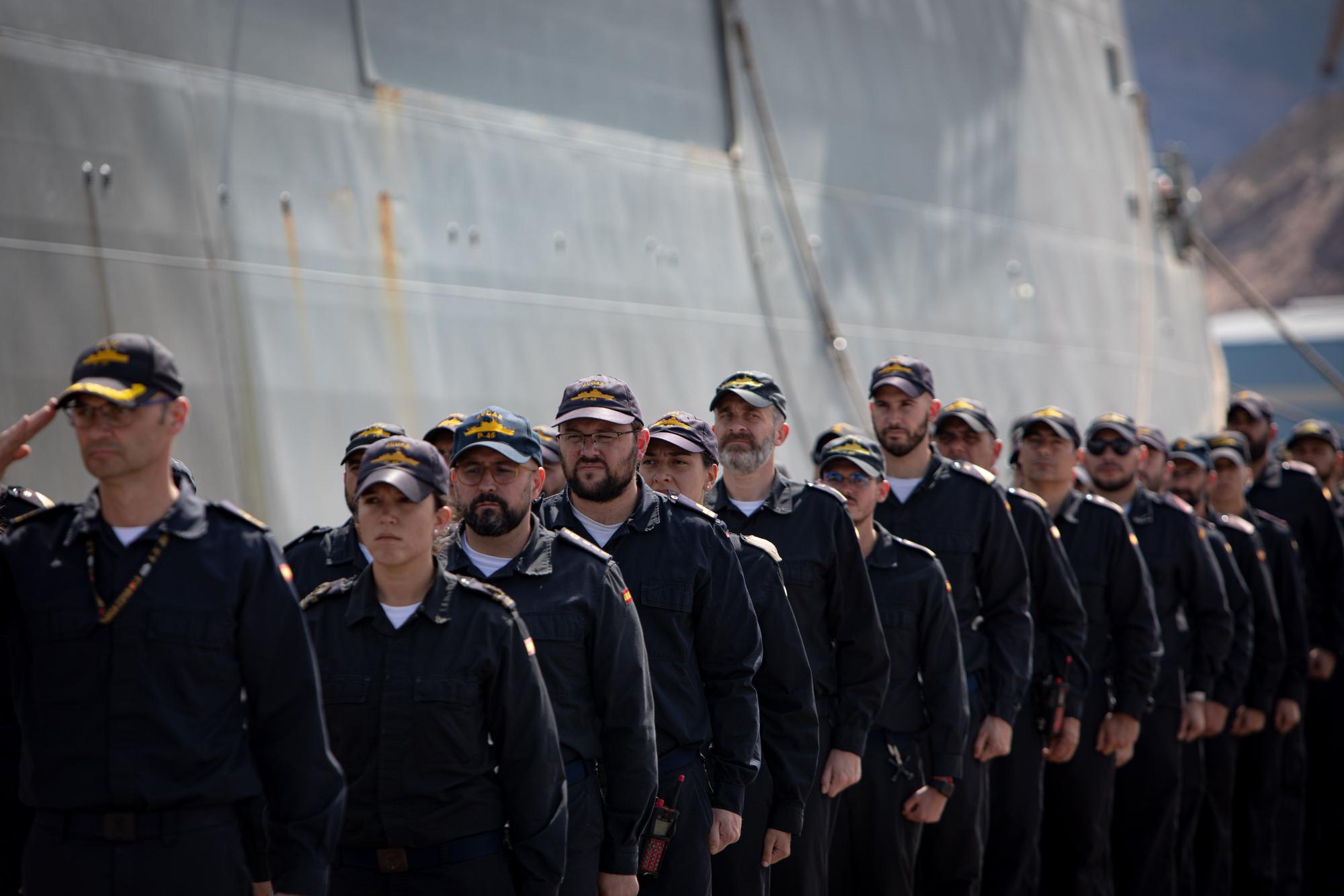 Las imágenes del regreso a Cartagena del BAM 'Audaz' de la Armada tras cinco meses en el Golfo de Guinea