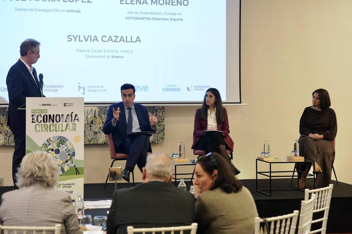 José María López Jiménez, Elena Moreno y Sylvia Cazalla