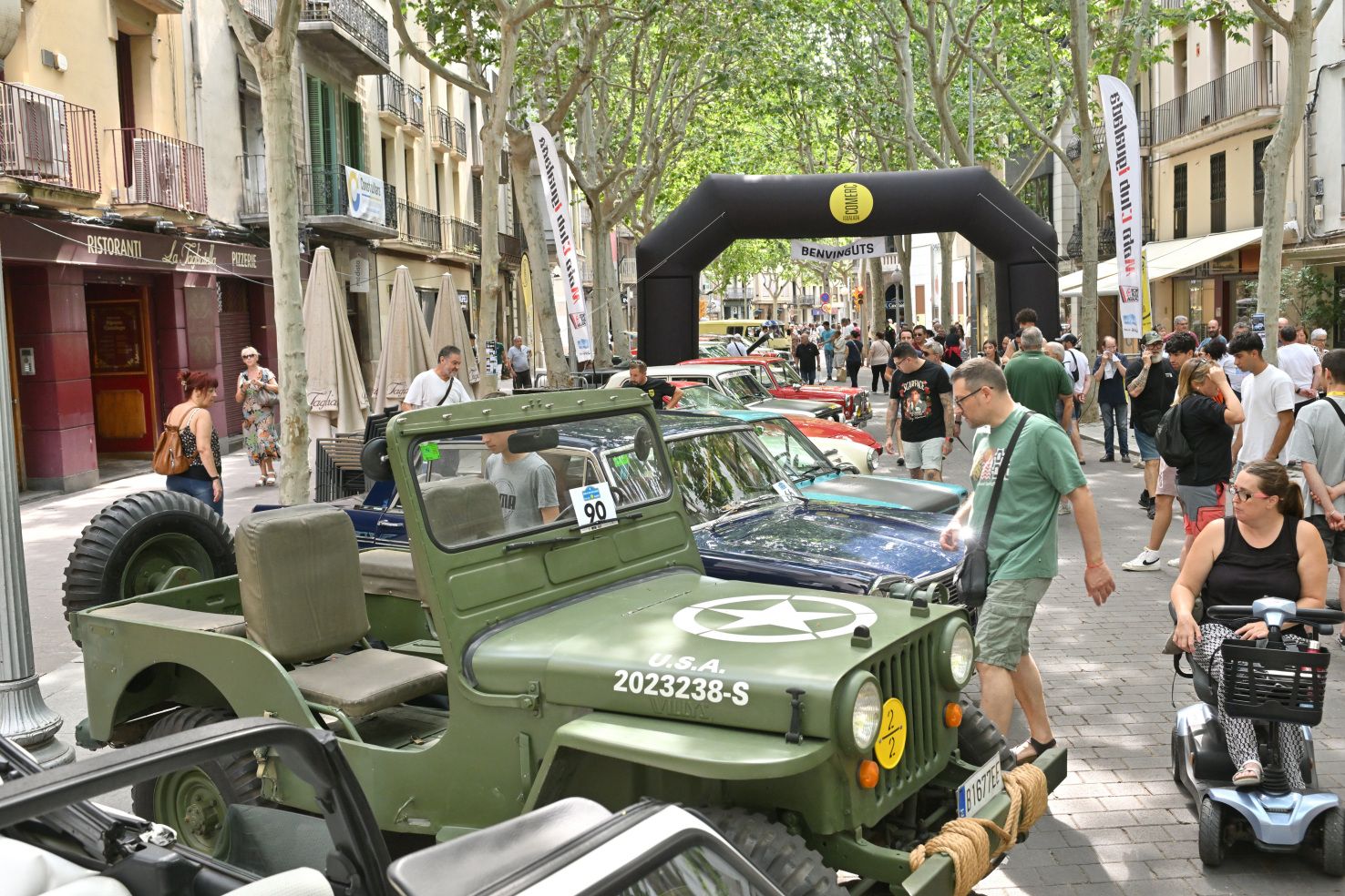 L'exposició de cotxes clàssics a Igualada