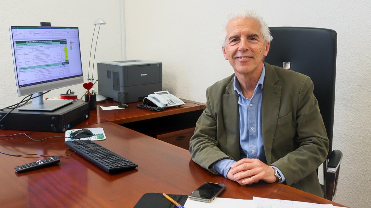 Ricardo Gómez, jefe del servicio de Medicina Interna del Hospital Regional