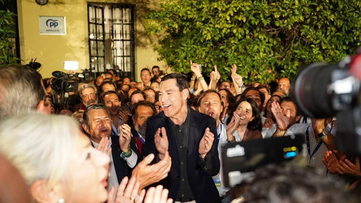 Vídeo | Juanma Moreno celebra su "victoria de sobresaliente" que garantiza "estabilidad"