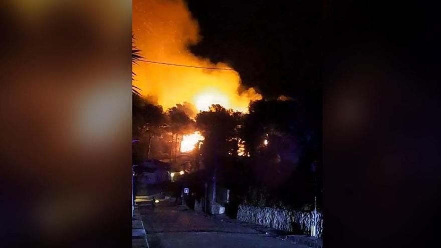 Declarado un incendio en una pinada del Tossalet de Xàbia