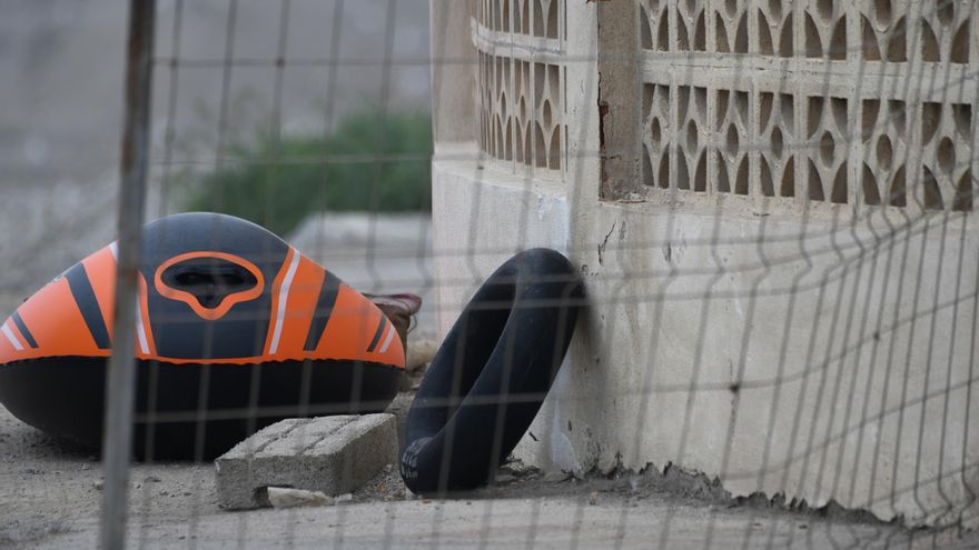 Más de medio centenar de menores inmigrantes entran a nado en Ceuta