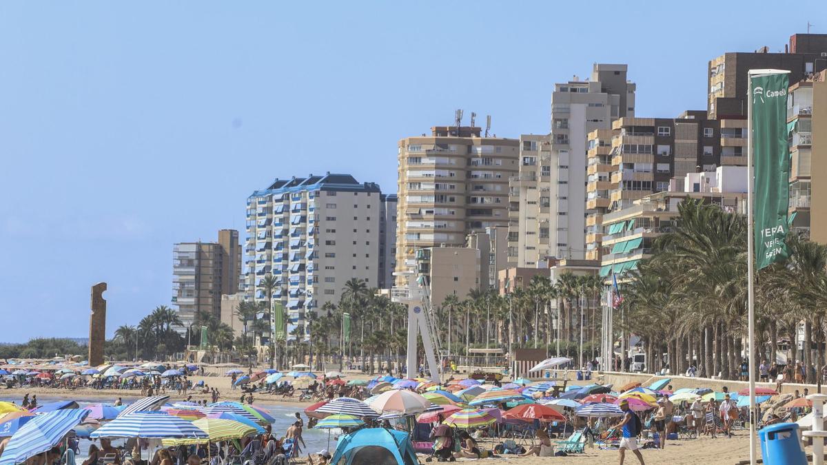 El Campello ha experimentado una explosión de viviendas turísticas en los últimos años
