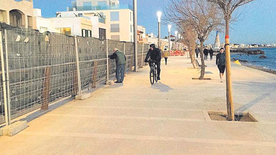 Debido a las obras, el carril bici ha quedado anulado.