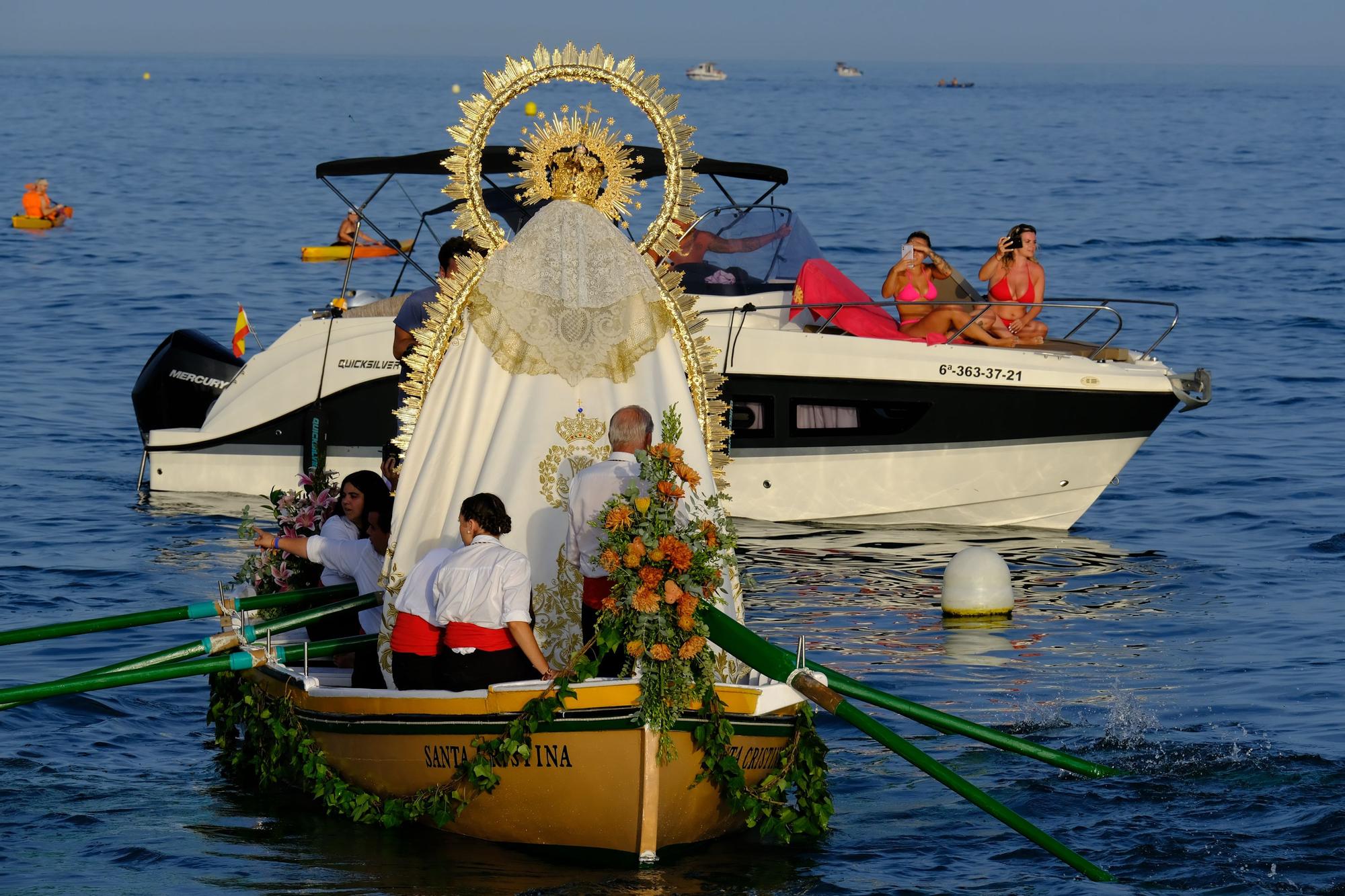 La Virgen del Carmen de Pedregalejo recorre su barrio