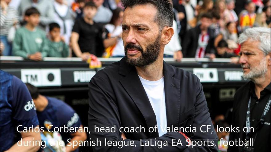 Carlos Corberán se marchó enfadado tras la derrota ante el Atlético de Madrid