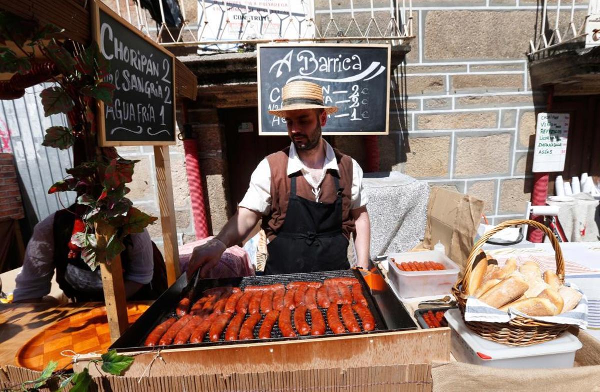 Un puesto de choripanes en la Reconquista