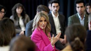 La vicepresidenta segunda, Yolanda Díaz, en el acto Diálogos (im)posibles. de El Periódico.