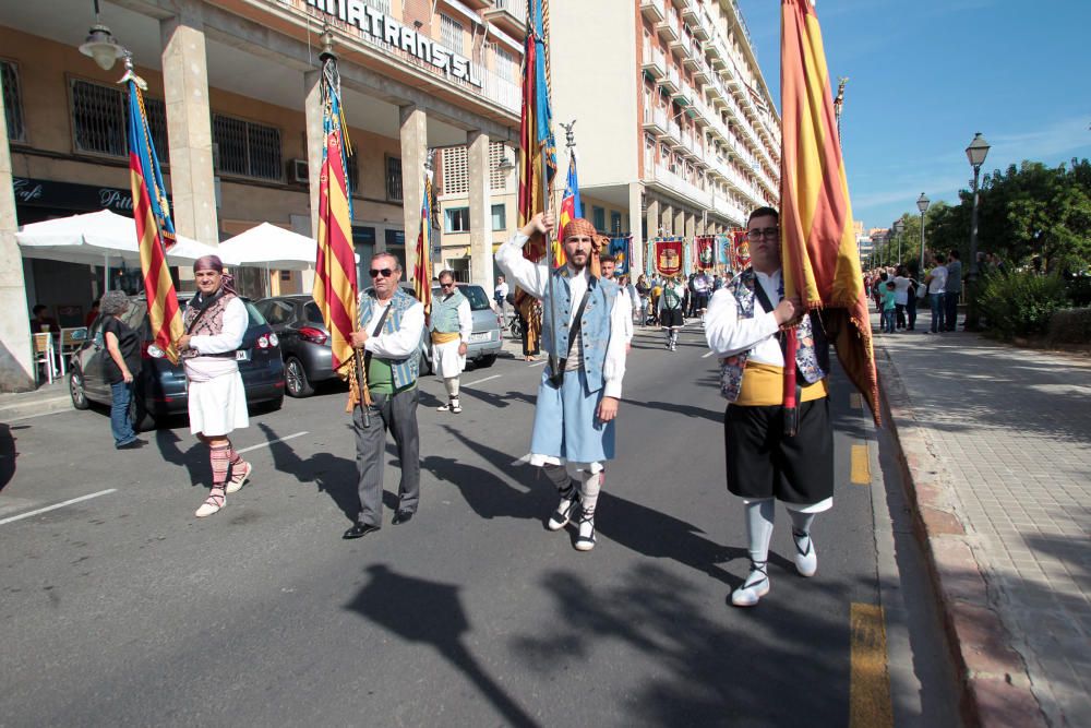 Homenaje a la Senyera de la agrupación de Fallas del Marítim