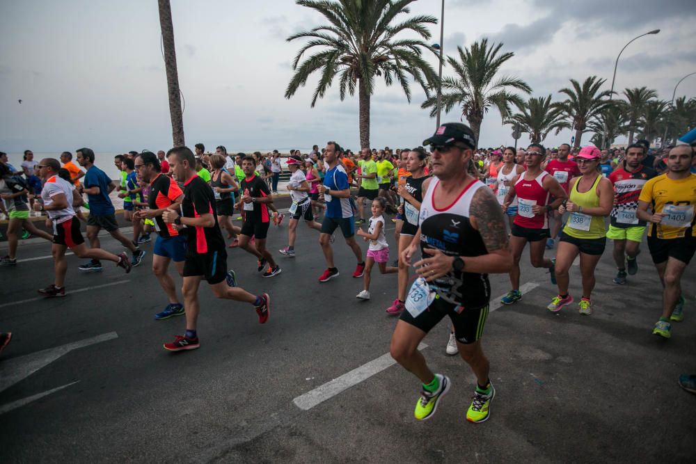 Madrugón festivo y atlético en Santa Pola