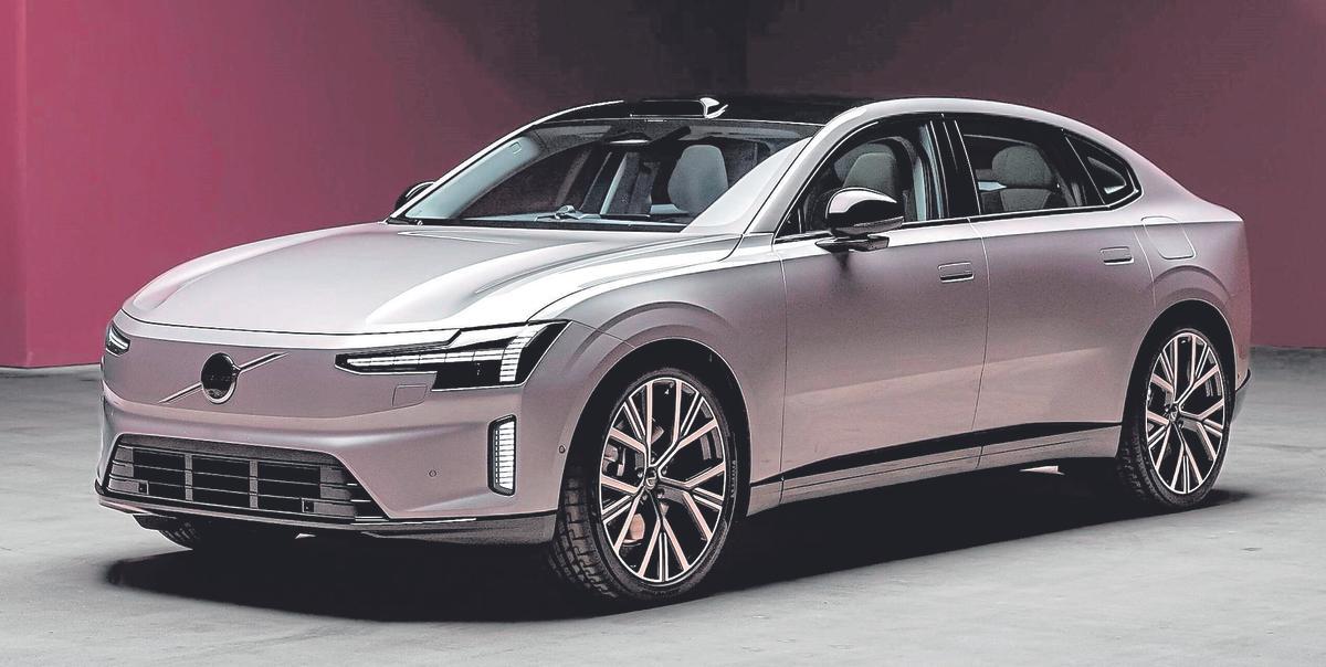 EL Volvo ES90.