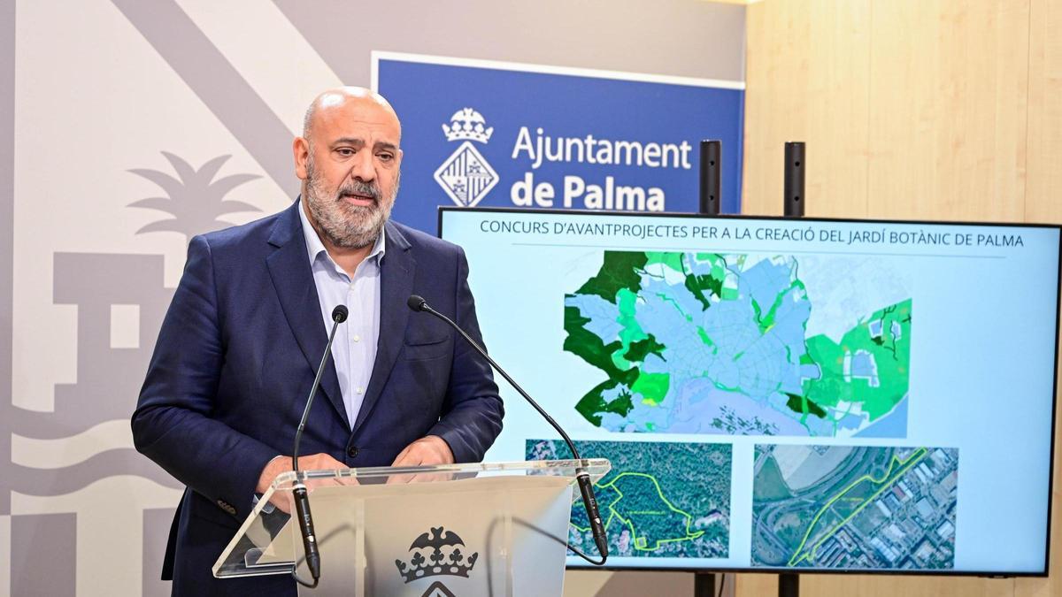 El alcalde de Palma, Jaime Martínez Llabrés, presentó las bases del concurso de anteproyectos.