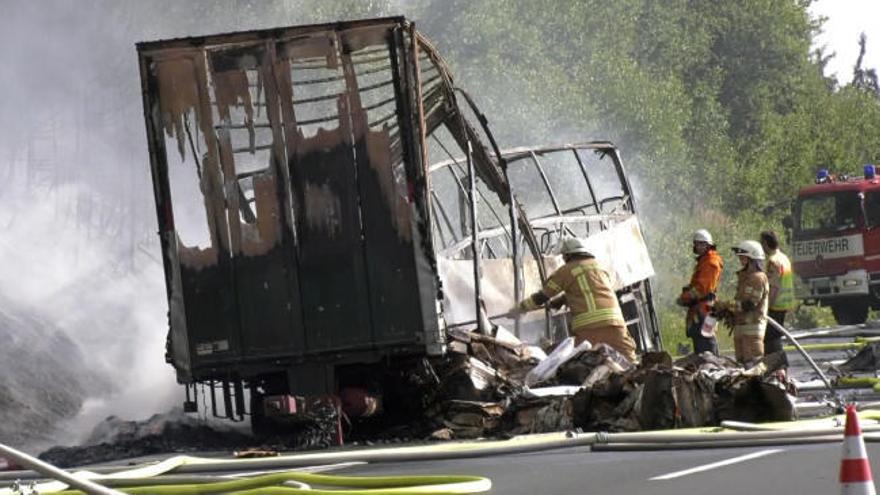 Un accidente de autobús en Alemania deja 18 muertos