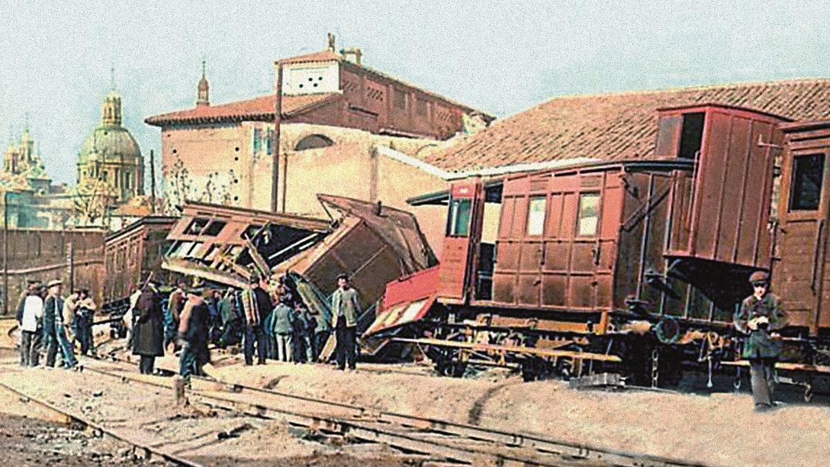 Choque de trenes sucedido la mañana del 13 de abril de 1913 en el trayecto entre el puentecillo bajo la calle del Sobrarbe