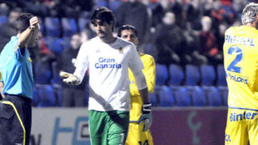 Expulsión en el partido contra el Huesca.