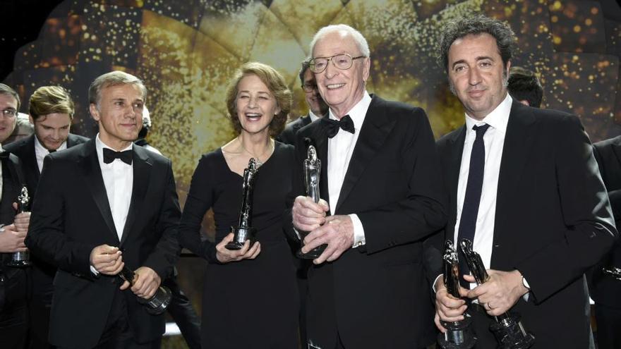 Christoph Waltz, Charlotte Rampling, Michael Caine y Sorrentino.