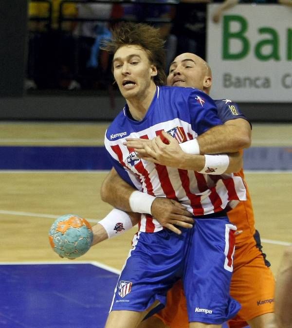 Fotogalería del encuentro del BM Aragón ante el Atlético