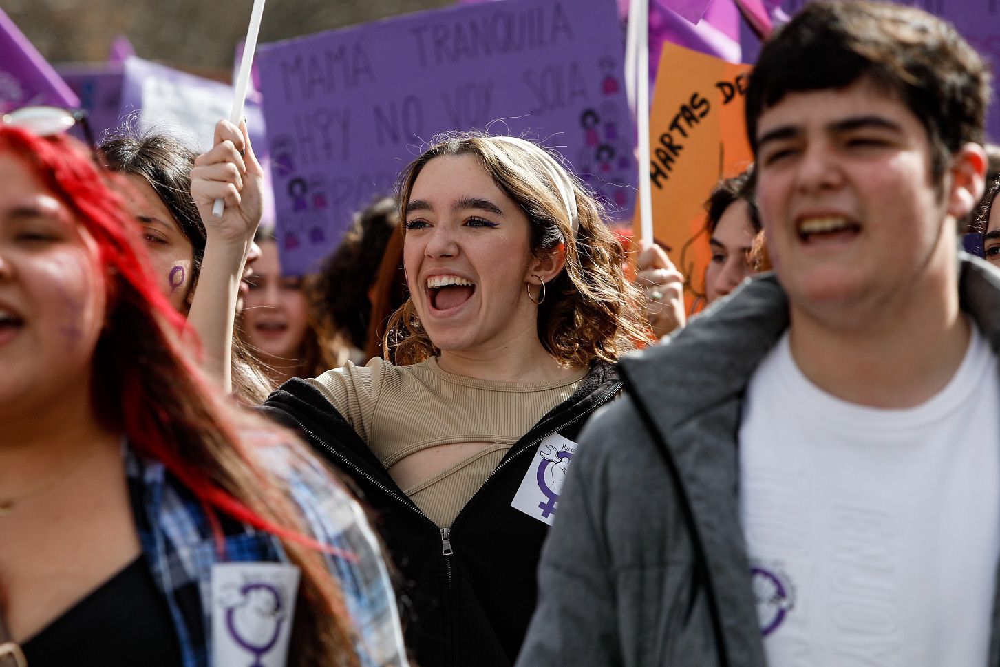 Las estudiantes toman las calles de València en el 8M