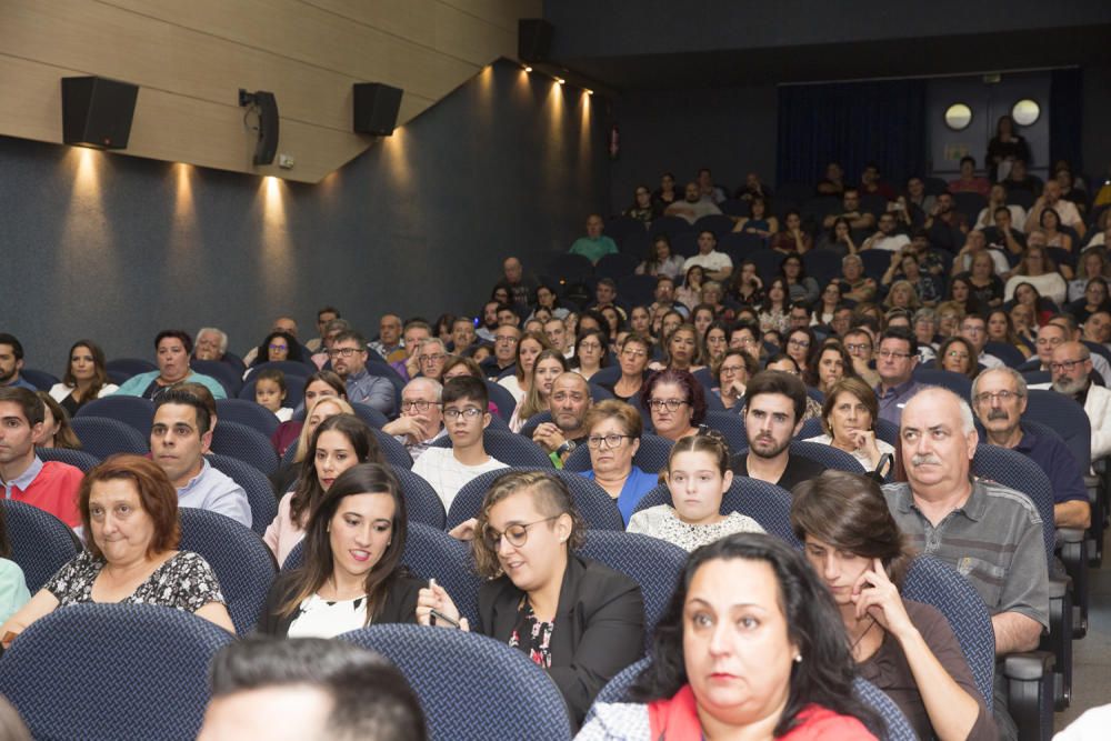 Presentación del documental "Almas de fuego" en el Club Información