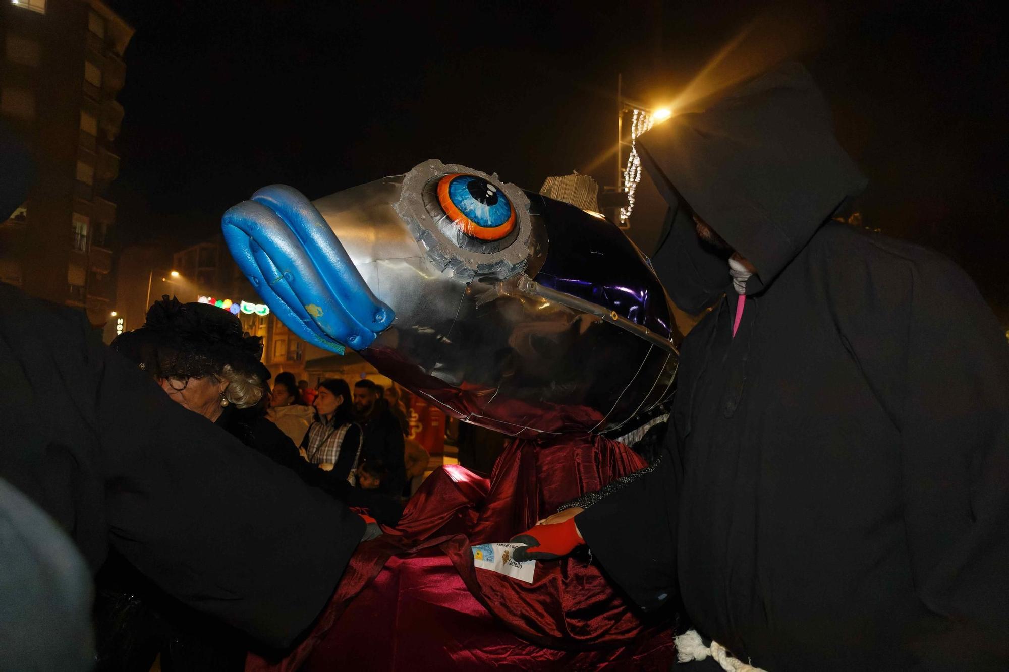 El Grau se despide del Carnaval con el Entierro de la Sardina