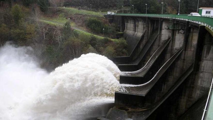 Embalse de A Baxe. // Noé Parga