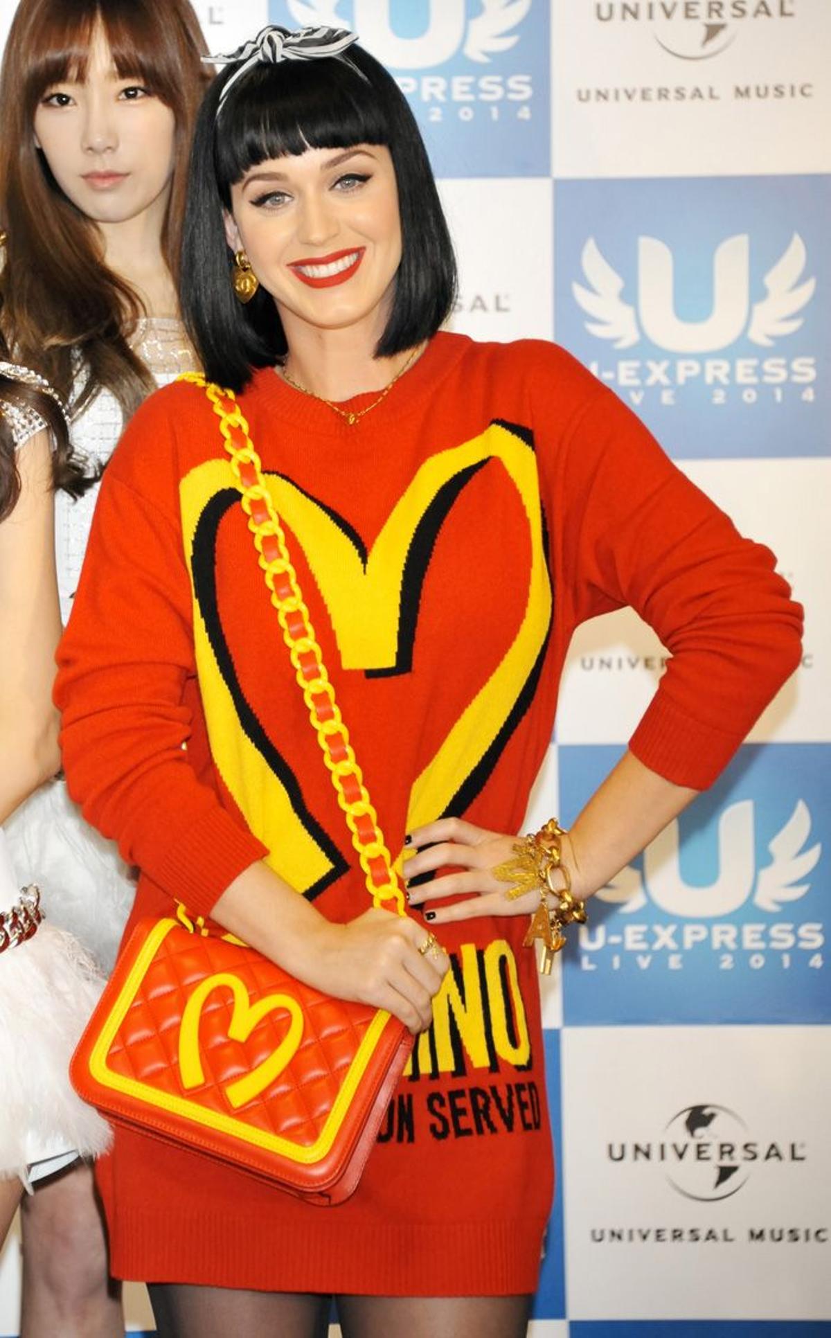 Katy Perry con la colección de Moschino
