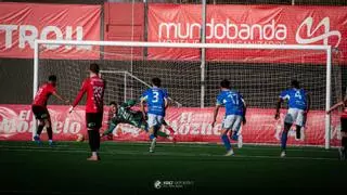 Empate con sabor a poco para el Salerm Puente Genil ante el Xerez DFC en el Manuel Polinario