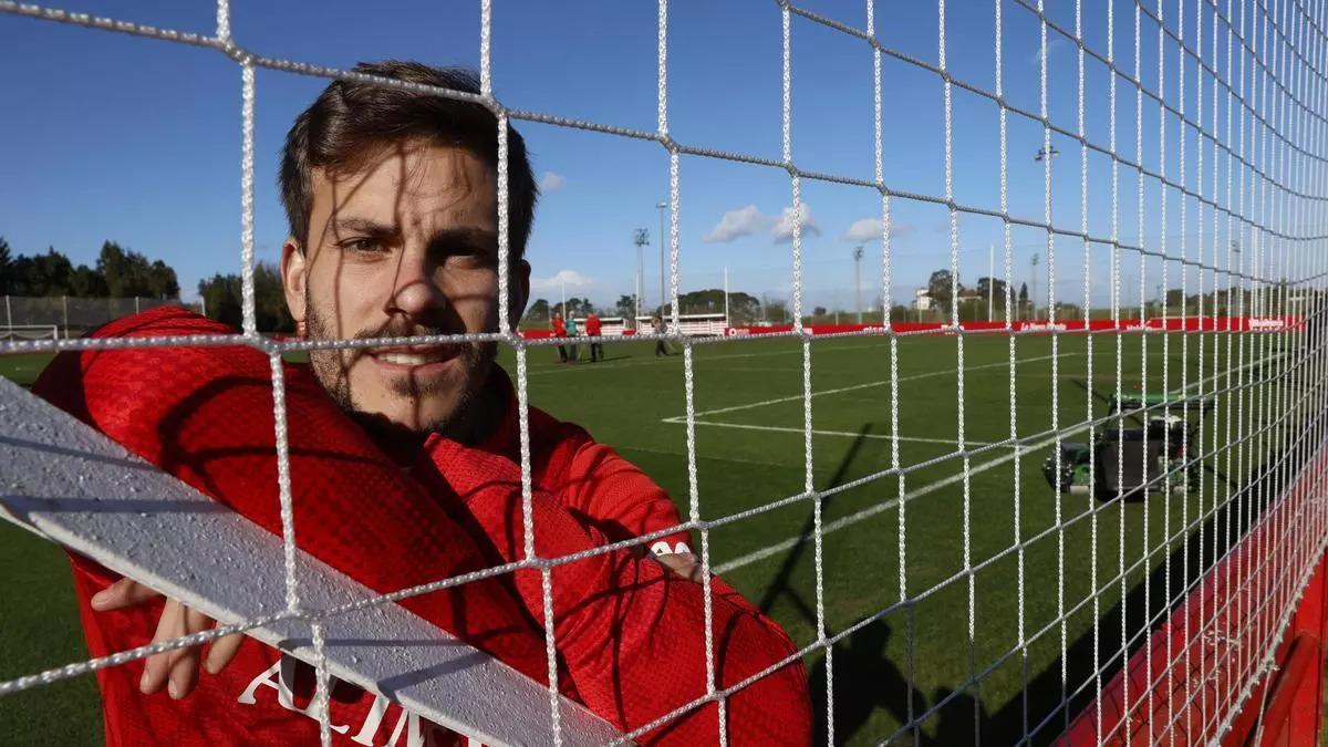 Eric Curbelo, en la Ciudad Deportiva de Mareo del Sporting, en una imagen de archivo.