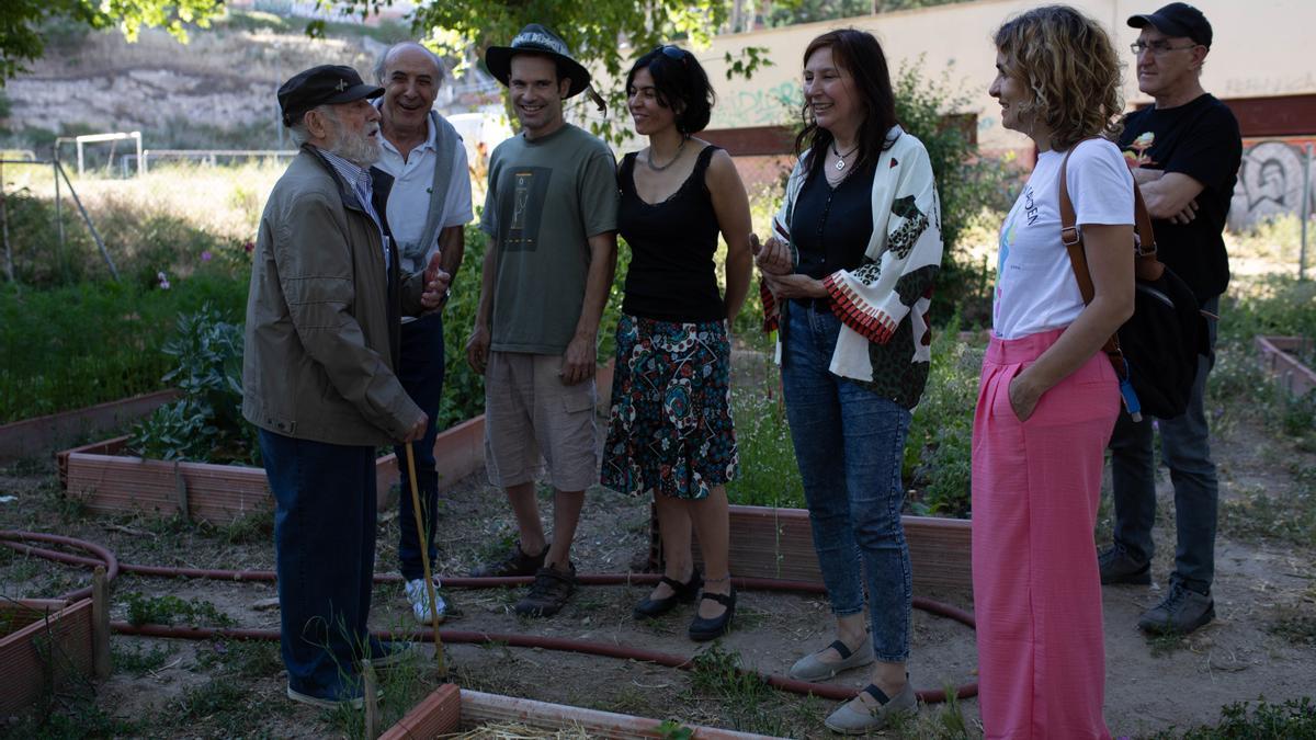 Un momento del homenaje a Coomonte en el huerto de San José Obrero.