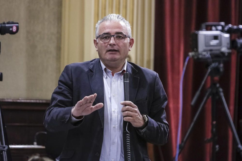 Pleno en el Parlament de día 9 de mayo